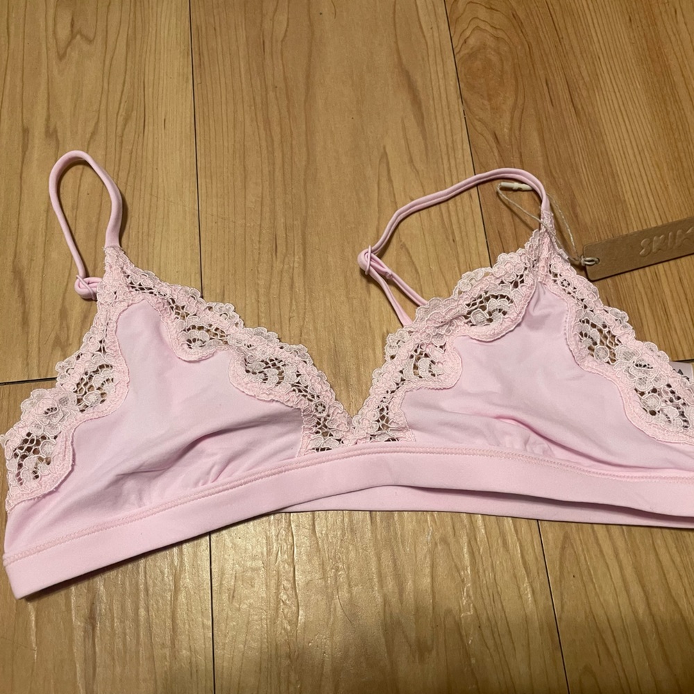 Skims valentine collection bralette cherry blossom in size medium